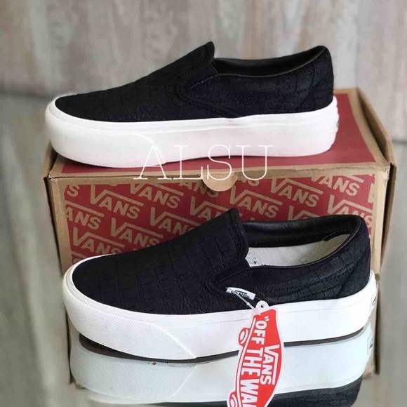 VANS Classic Slip On Embossed Black Kid’s AUTHENTI - Picture 4 of 8